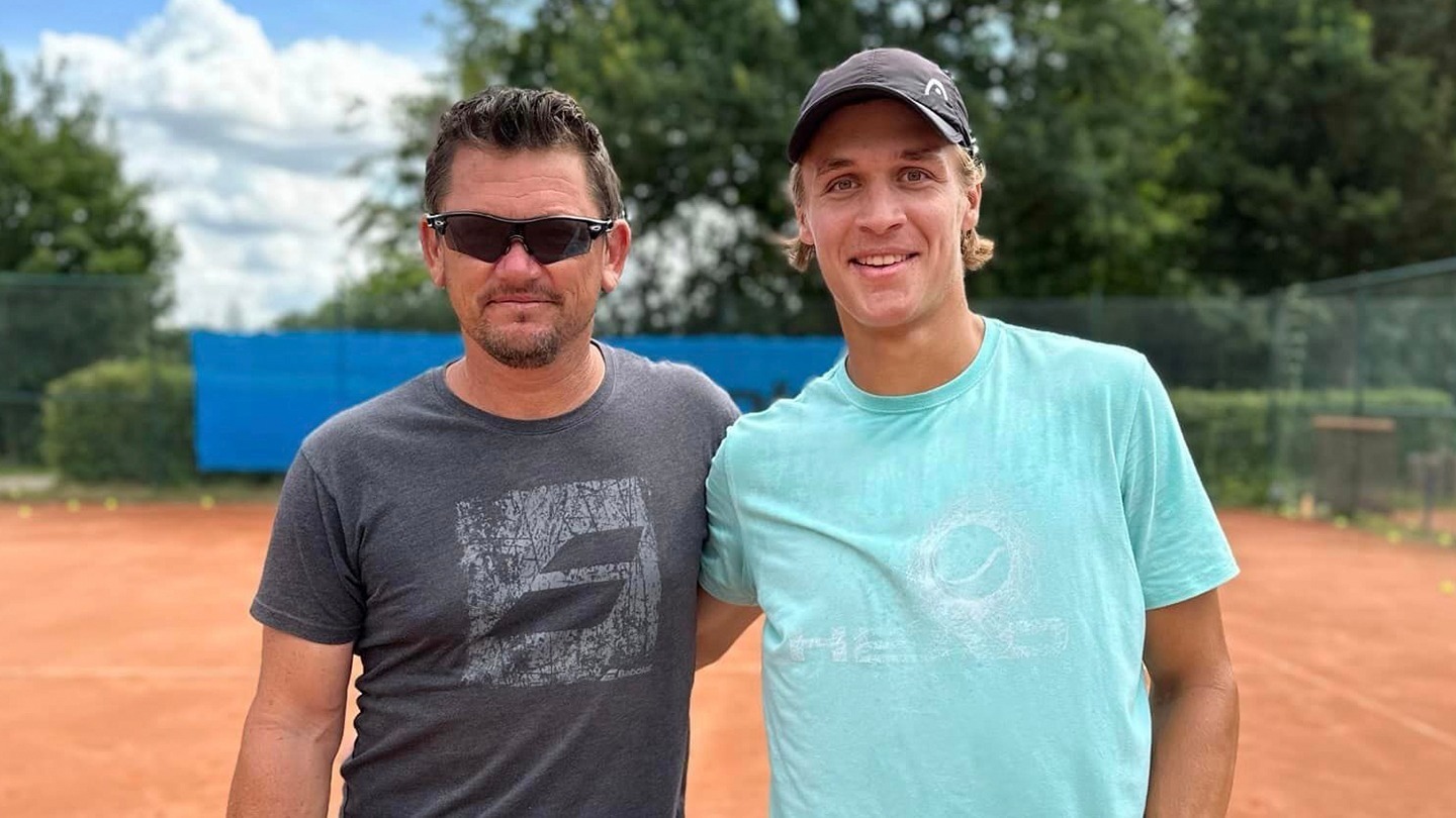 Let’s welcome Jonáš Forejtek at the nensel academy.