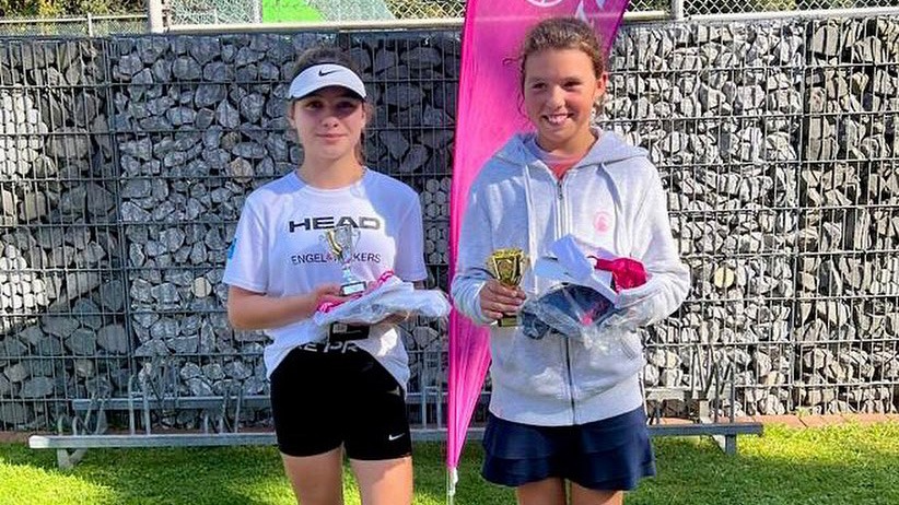 Tessi Echinger belegte beim 4. HTC Junior Cup in Montabaur in der Altersklasse U12 den zweiten Platz.