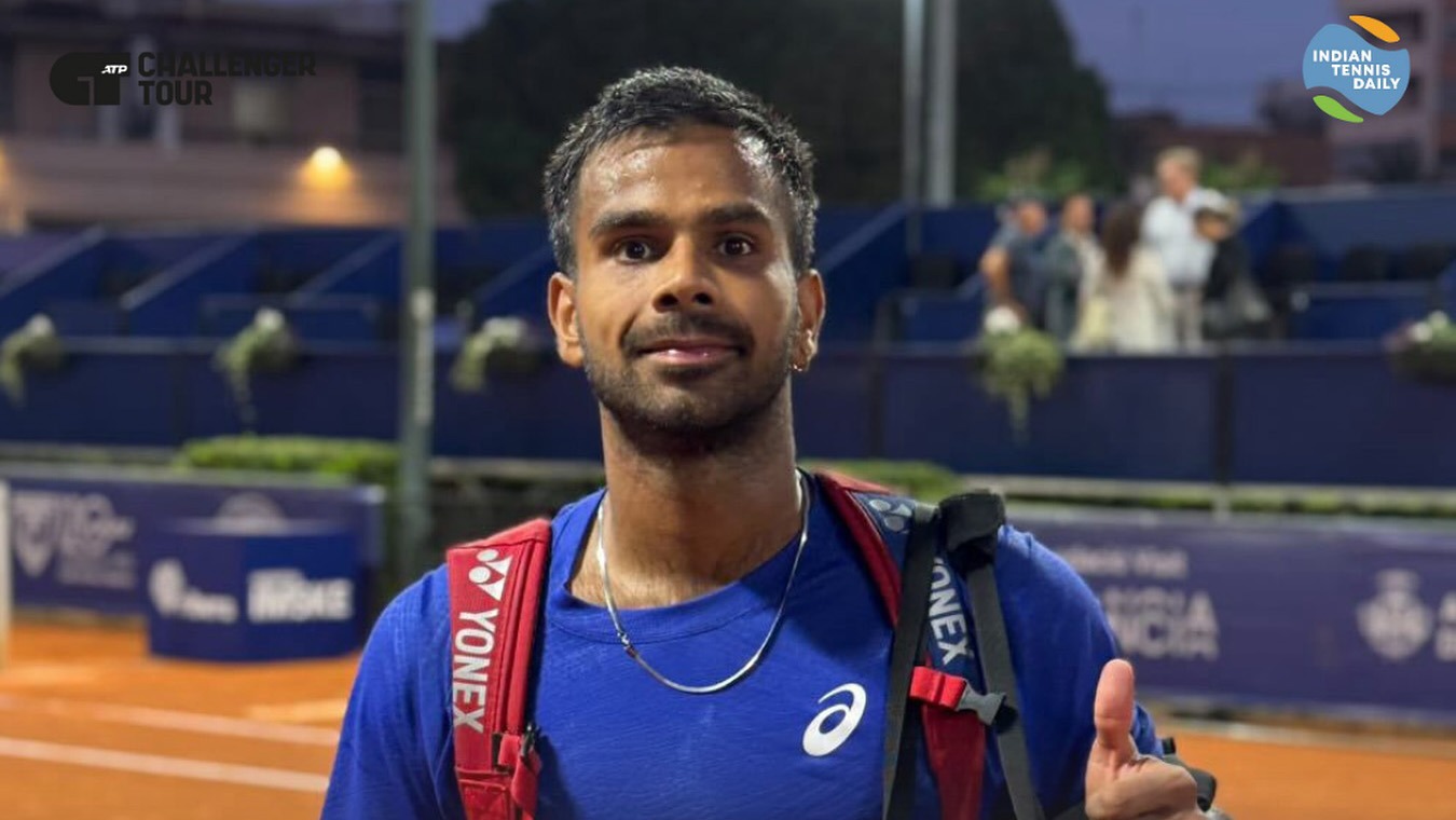 Sumit Nagal during a tennis match at the ATP 125 Valencia Challenger 2025